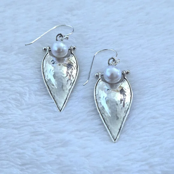 Noa Zuman Inverted Teardrop💧 With Freshwater Pearl Earrings - Picture 15 of 16